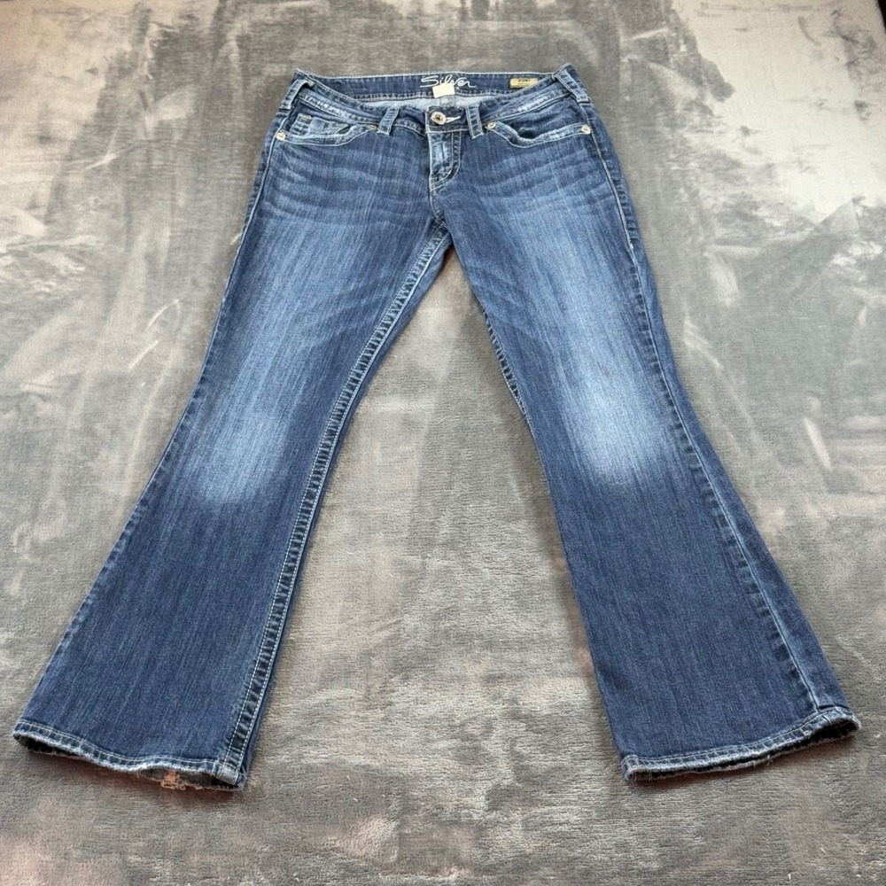 Silver Jeans Co Suki Mid Rise Bootcut Jeans Womens Size 28 Distressed Hem